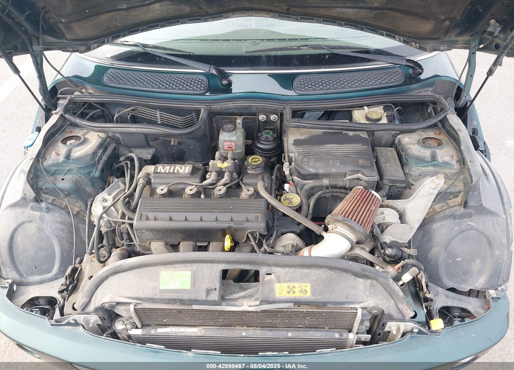 2006 MINI COOPER VIN: WMWRC33596TK71425