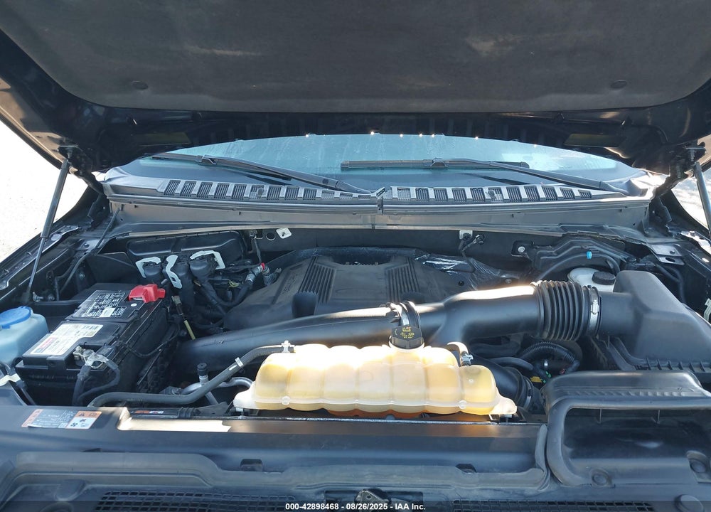 2020 FORD EXPEDITION XLT VIN: 1FMJU1JTXLEA78232