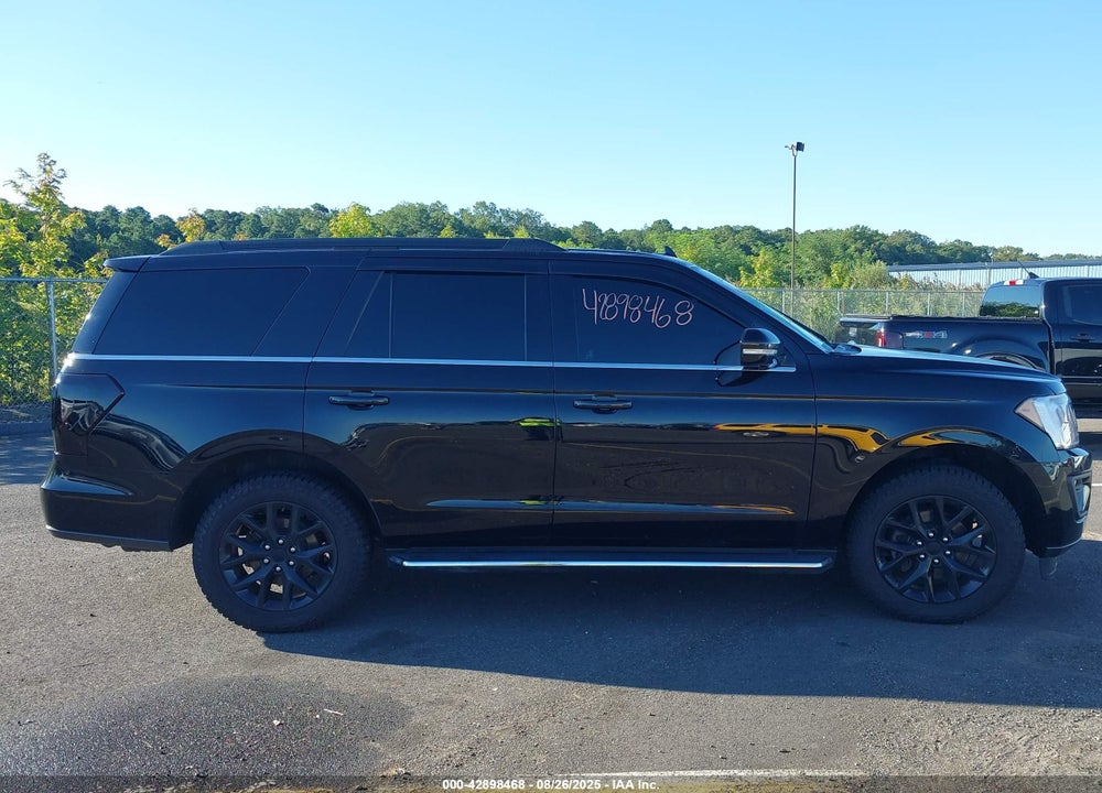 2020 FORD EXPEDITION XLT VIN: 1FMJU1JTXLEA78232