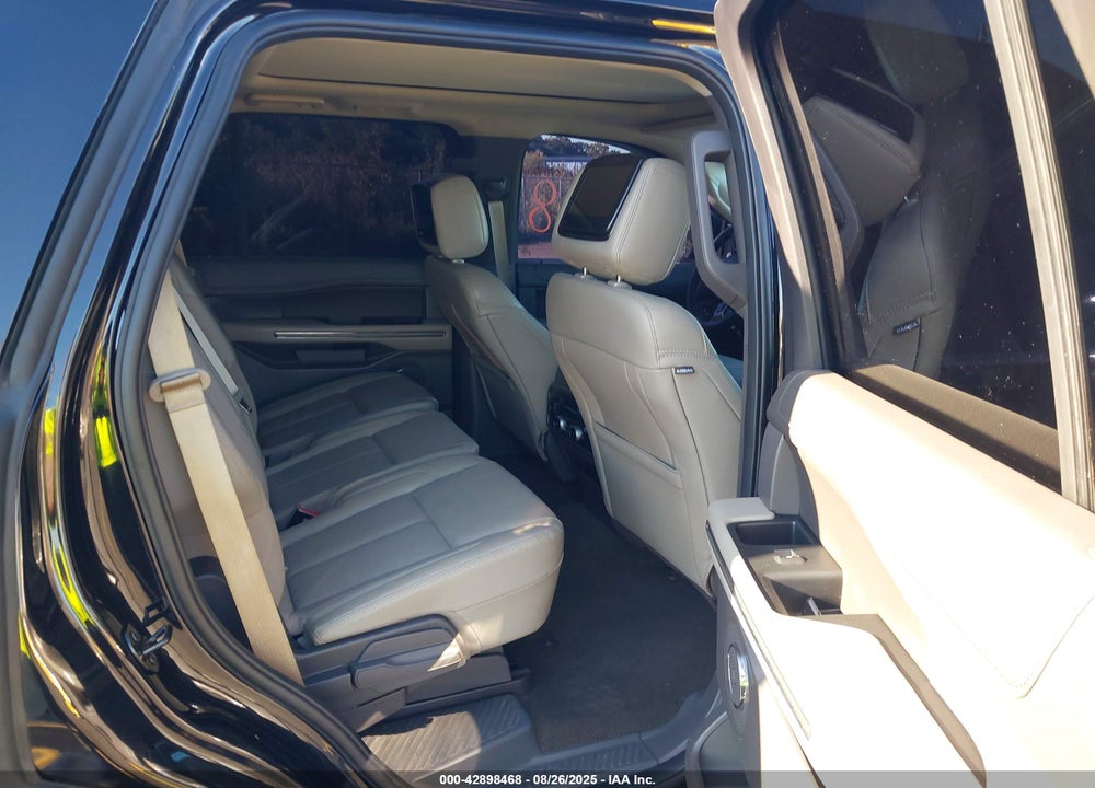 2020 FORD EXPEDITION XLT VIN: 1FMJU1JTXLEA78232