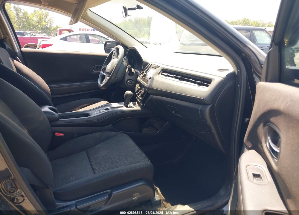2018 HONDA HR-V VIN: 3CZRU6H39JG723110