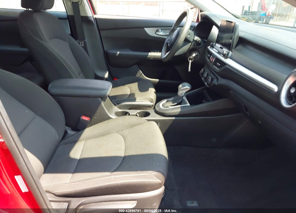 2023 KIA FORTE LXS VIN: 3KPF24AD2PE571438