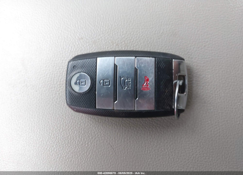 2017 KIA SORENTO VIN: 5XYPG4A38HG287197
