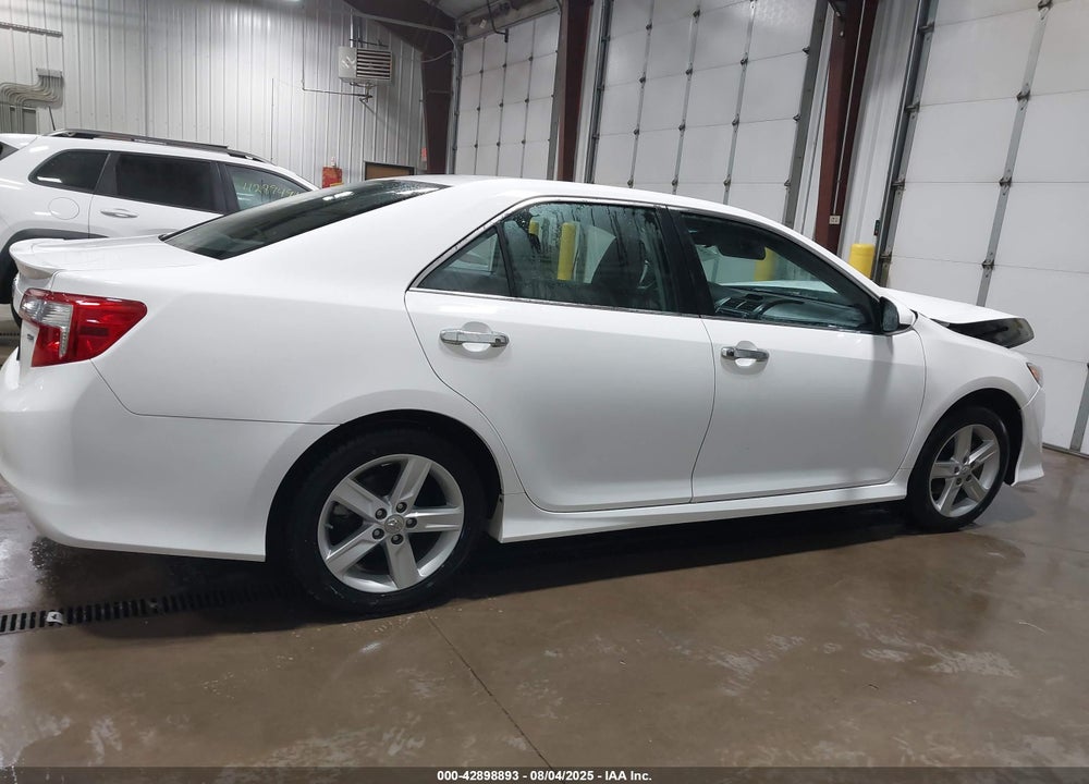 2013 TOYOTA CAMRY SE VIN: 4T1BF1FK8DU656382