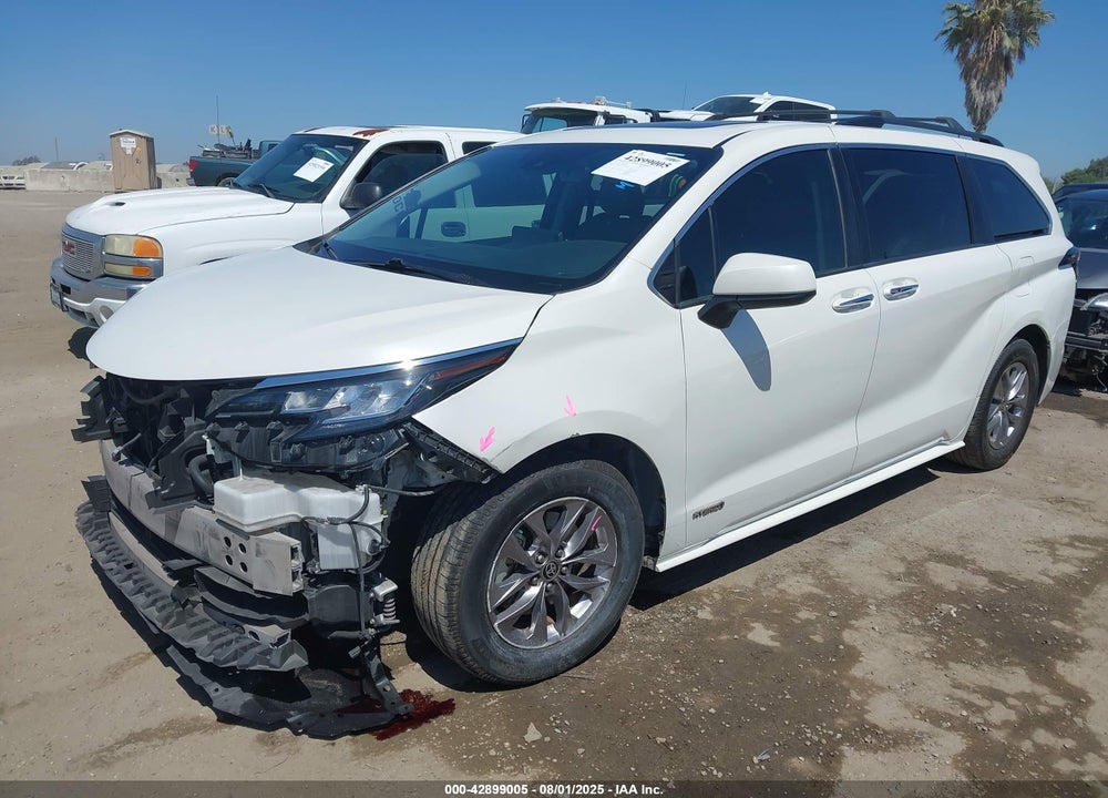 2021 TOYOTA SIENNA XLE VIN: 5TDYRKEC3MS045055