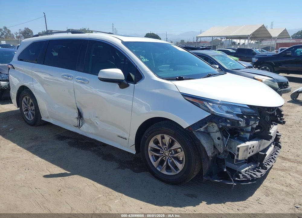 2021 TOYOTA SIENNA XLE VIN: 5TDYRKEC3MS045055