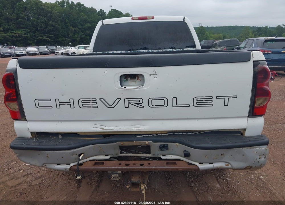2005 CHEVROLET SILVERADO 2500HD WORK TRUCK VIN: 1GCHC23U85F830038