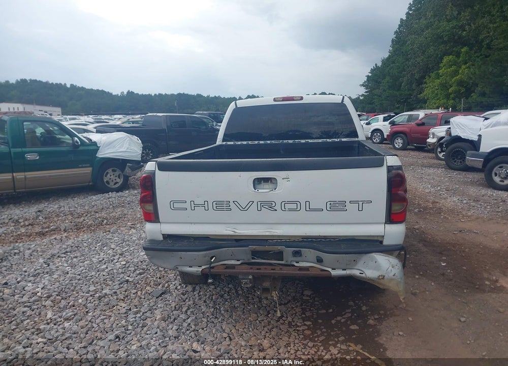 2005 CHEVROLET SILVERADO 2500HD WORK TRUCK VIN: 1GCHC23U85F830038