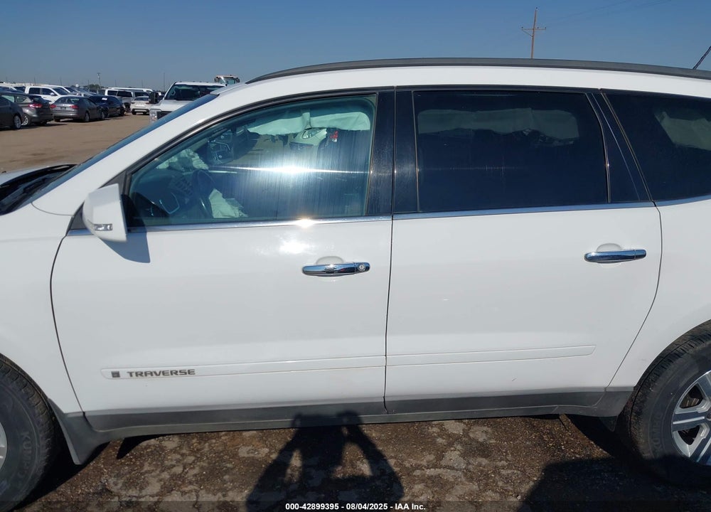 2010 CHEVROLET TRAVERSE VIN: 1GNLRFED9AS102556