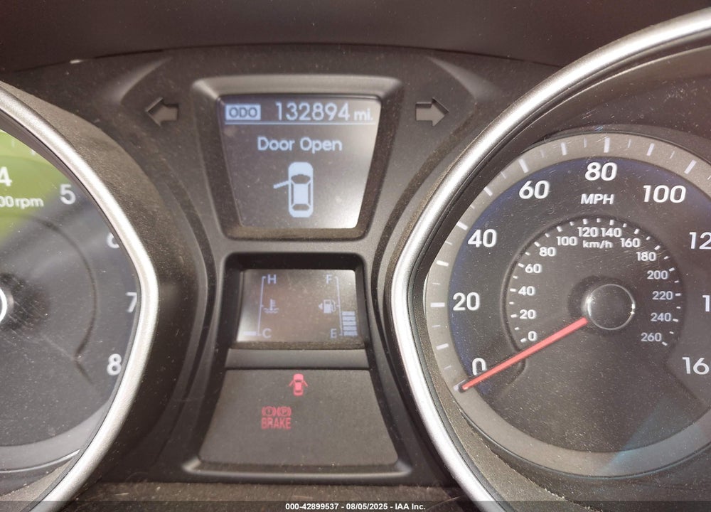 2013 HYUNDAI ELANTRA GT VIN: KMHD35LE4DU147333