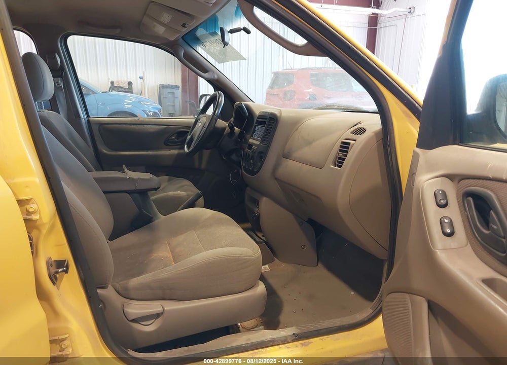 2002 FORD ESCAPE XLT VIN: 1FMYU04192KD32712