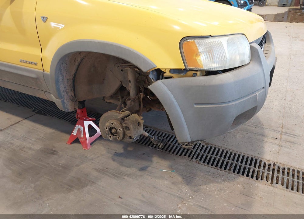 2002 FORD ESCAPE XLT VIN: 1FMYU04192KD32712