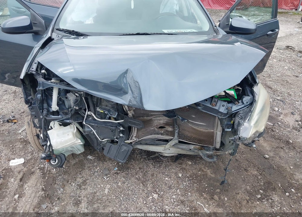 2015 TOYOTA COROLLA LE VIN: 2T1BURHE9FC308817