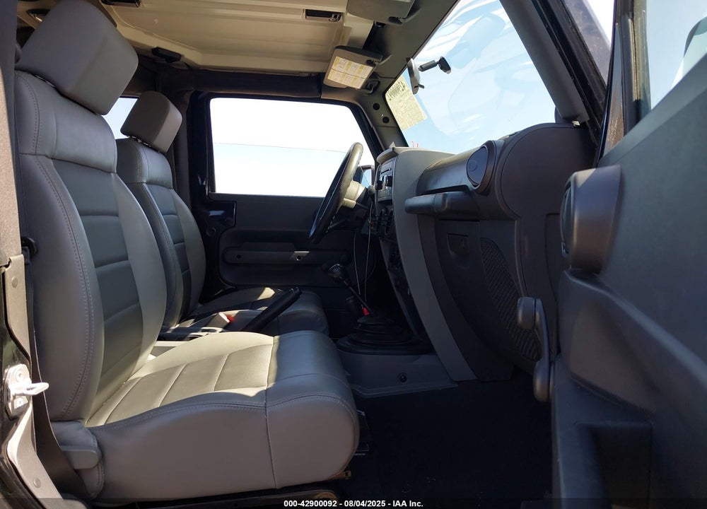 2008 JEEP WRANGLER X VIN: 1J4FA24138L582069