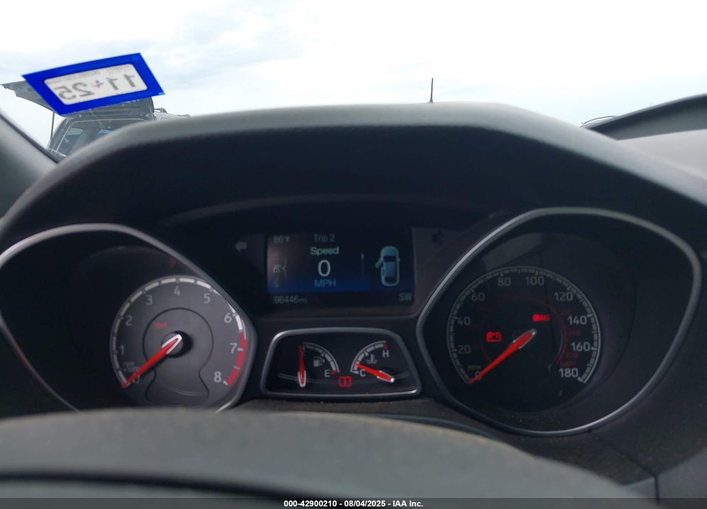 2018 FORD FOCUS VIN: 1FADP3L95JL332529