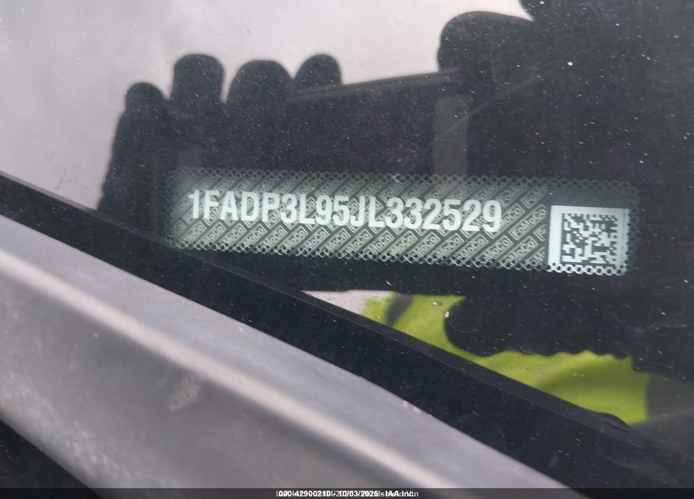 2018 FORD FOCUS VIN: 1FADP3L95JL332529