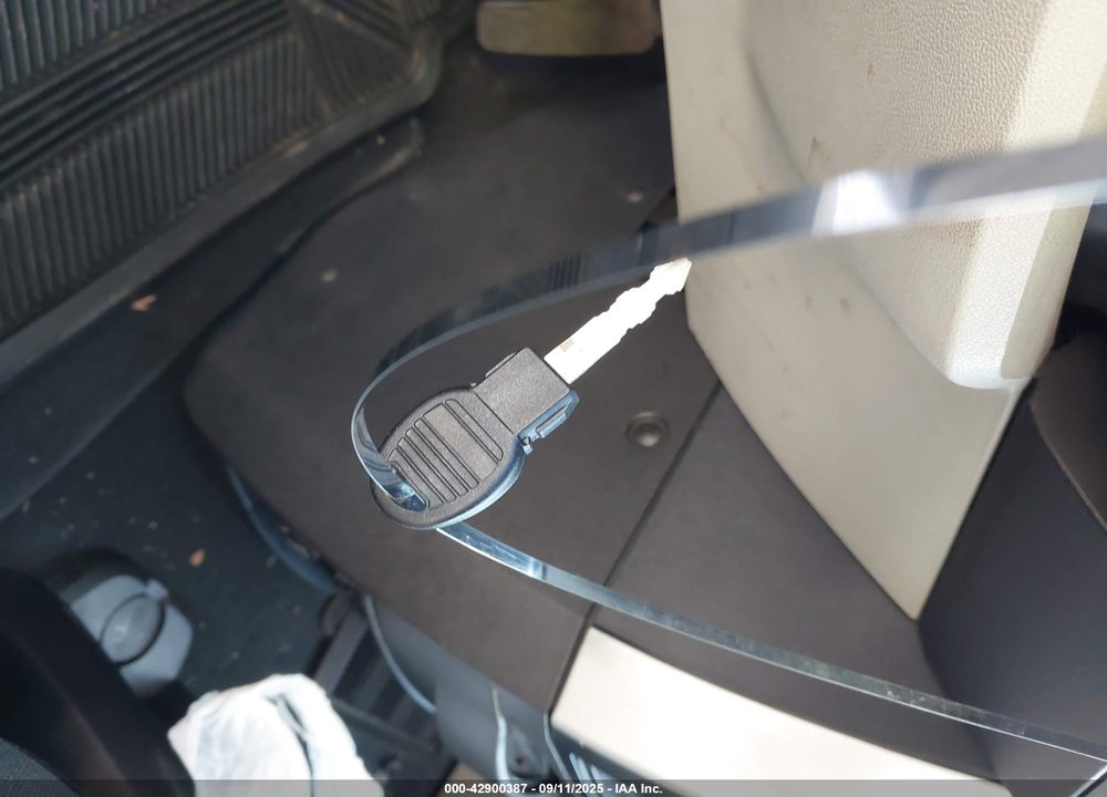 2010 DODGE GRAND CARAVAN VIN: 2D4RN5D10AR484335
