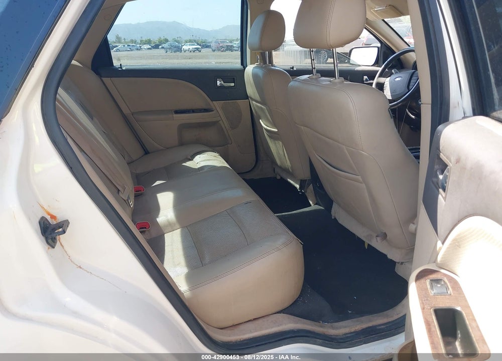 2009 FORD TAURUS VIN: 1FAHP25W49G101124