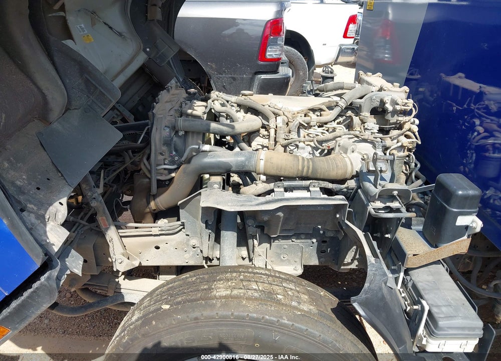 2020 ISUZU NRR VIN: JALE5W162L7303675