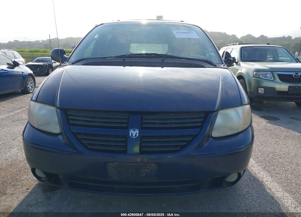 2005 DODGE GRAND CARAVAN SXT VIN: 2D4GP44L65R373145
