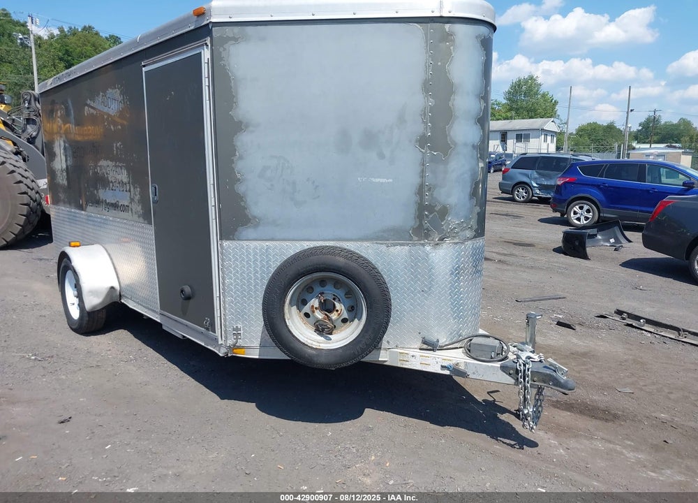 2005 FEATHERLITE --- VIN: 4FGA512105C082233