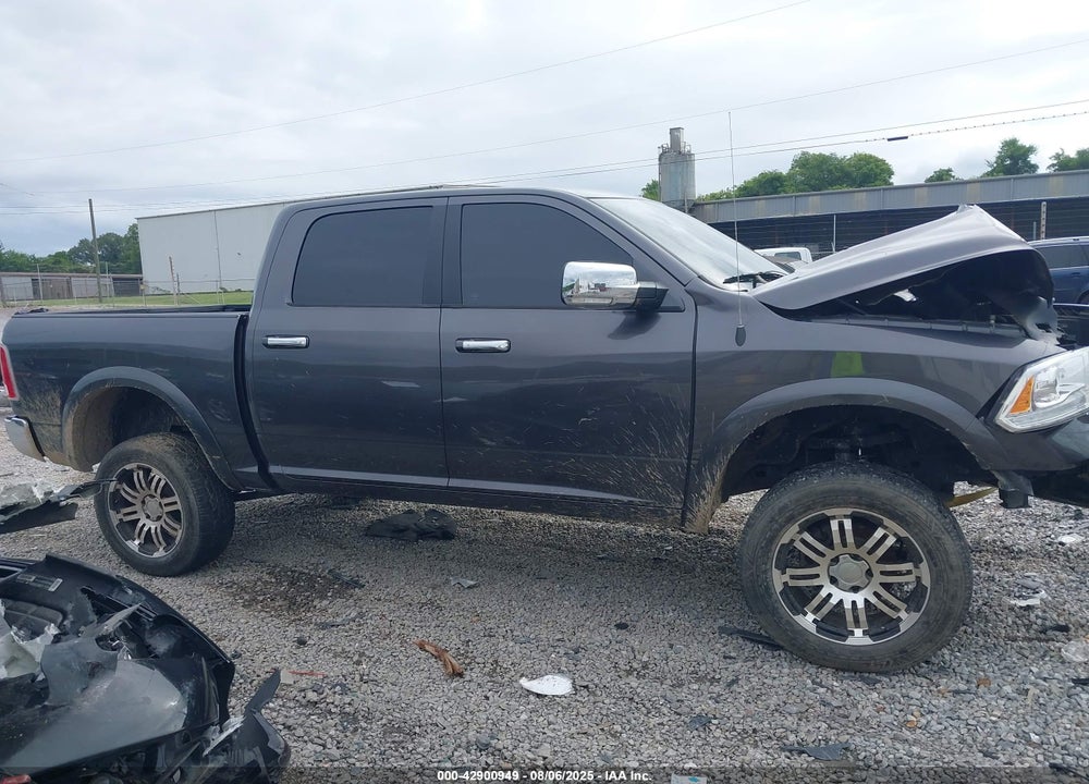 2017 RAM 1500 LAIE  4X4 5'7 BOX VIN: 1C6RR7NT7HS560081