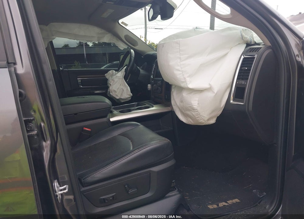 2017 RAM 1500 LAIE  4X4 5'7 BOX VIN: 1C6RR7NT7HS560081