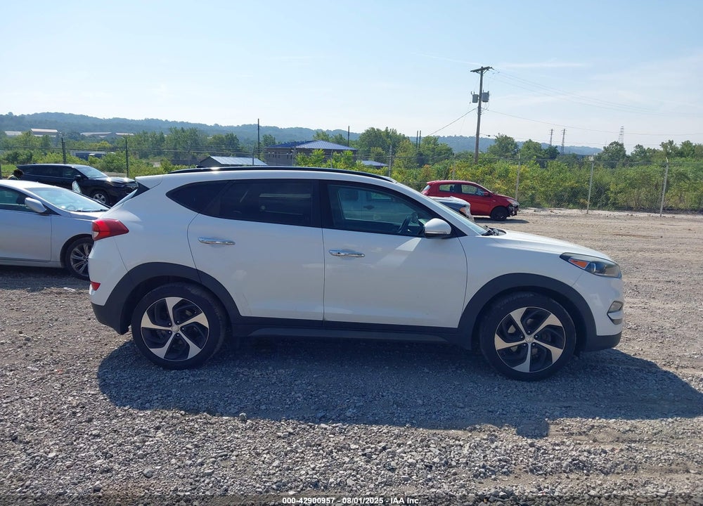 2016 HYUNDAI TUCSON VIN: KM8J3CA27GU023206