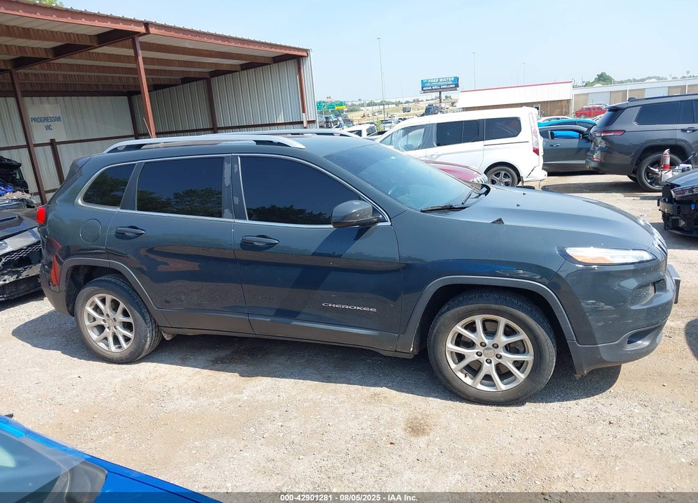 2018 JEEP CHEROKEE VIN: 1C4PJLLB4JD583855