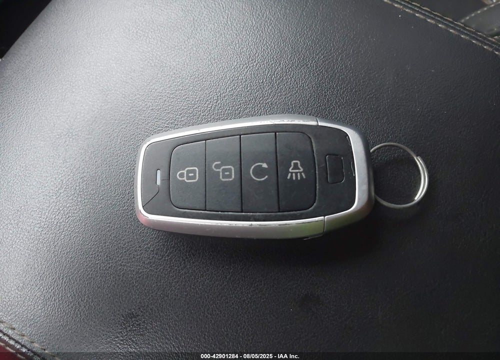 2021 KIA SORENTO VIN: 5XYRL4LC1MG048635