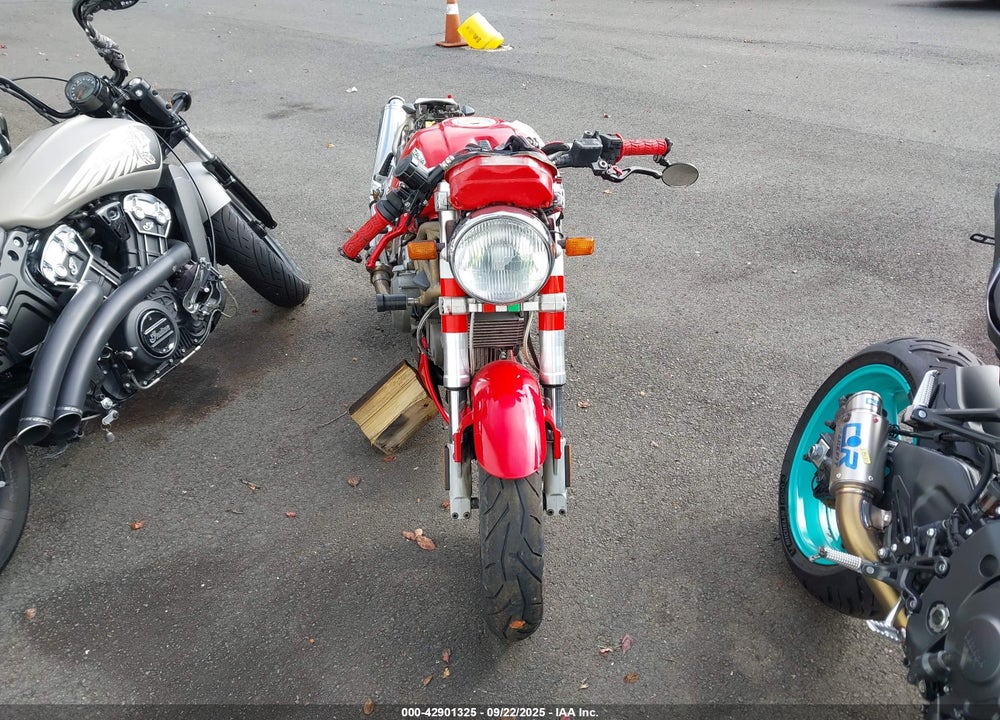 1999 DUCATI M750 VIN: ZDM1RC3L1XB004126