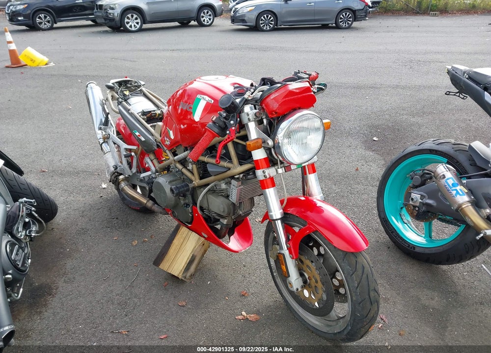 1999 DUCATI M750 VIN: ZDM1RC3L1XB004126