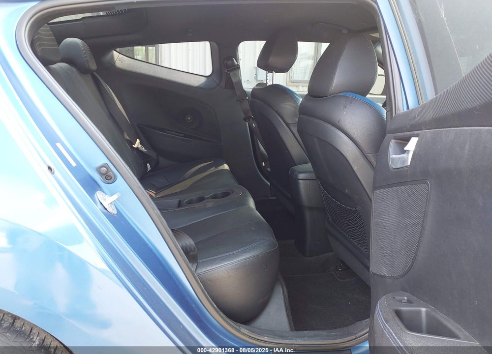 2016 HYUNDAI VELOSTER VIN: KMHTC6AE1GU260021