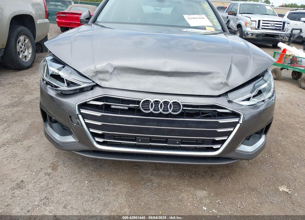 2022 AUDI A4 VIN: WAUABAF42NA006704