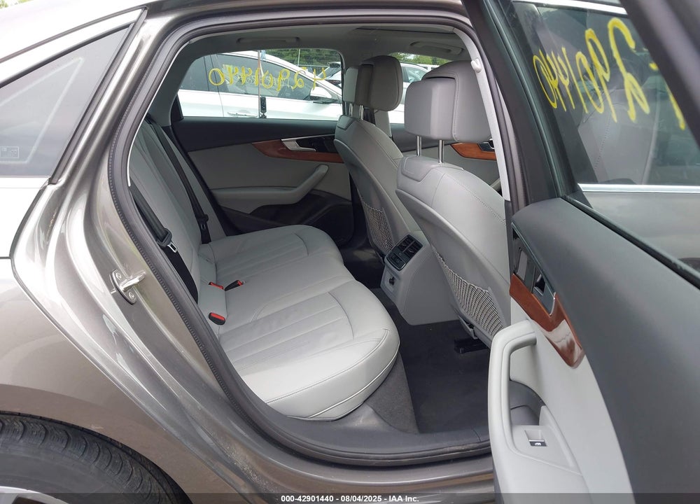 2022 AUDI A4 VIN: WAUABAF42NA006704