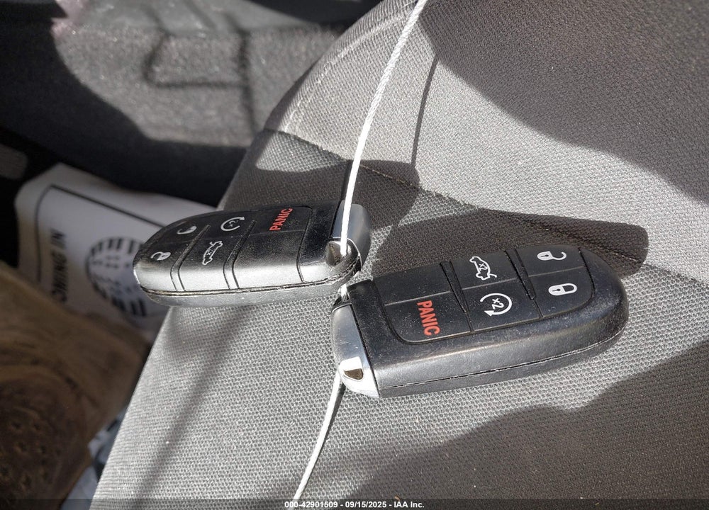 2019 DODGE CHALLENGER VIN: 2C3CDZKG8KH650147