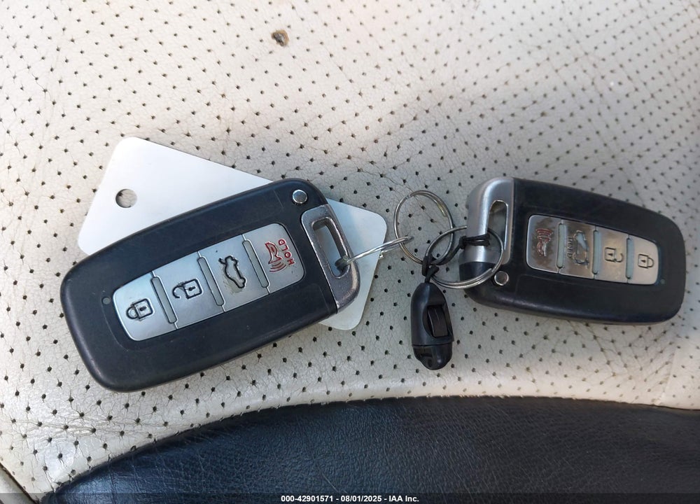 2013 KIA SORENTO VIN: 5XYKWDA23DG364881