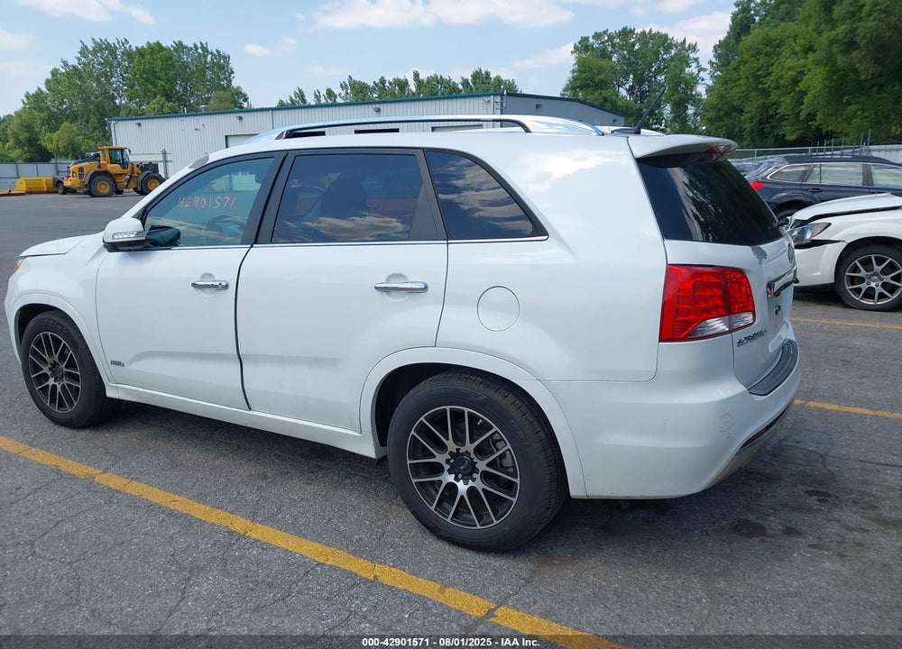 2013 KIA SORENTO VIN: 5XYKWDA23DG364881