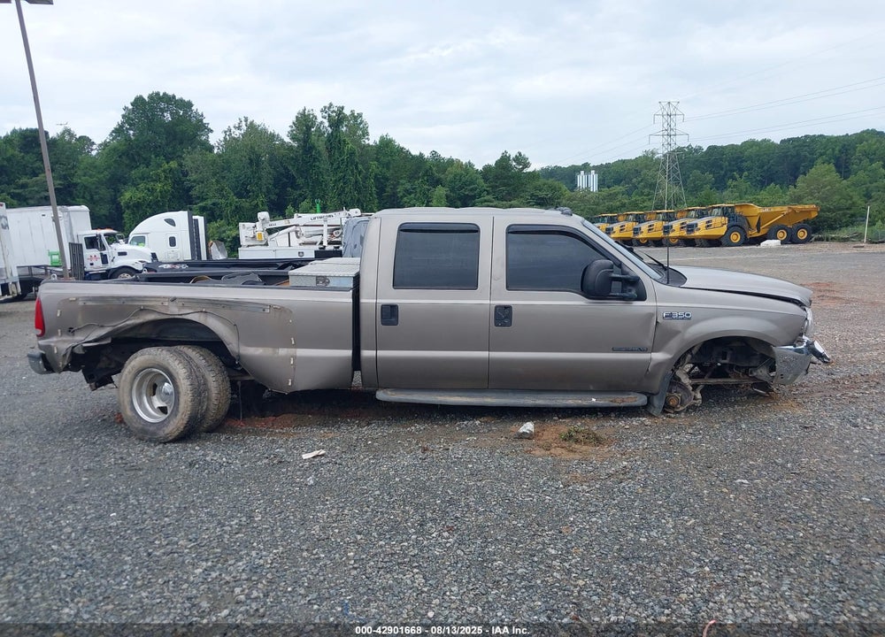 2002 FORD F-350 LARIAT/XL/XLT VIN: 1FTWW33FX2EA90175