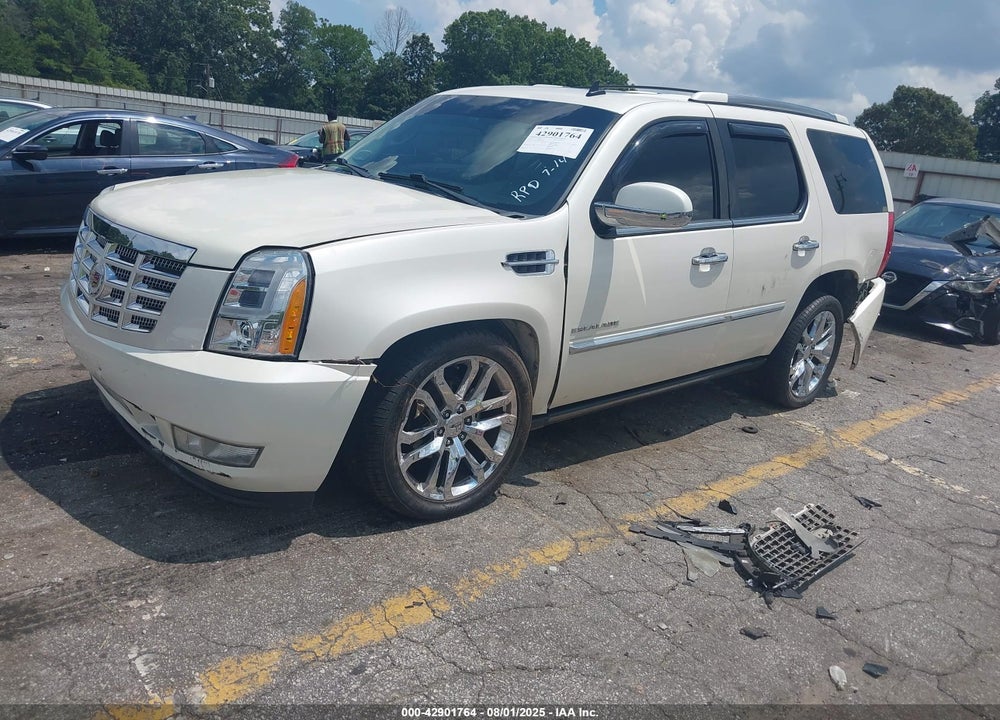 2011 CADILLAC ESCALADE VIN: 1GYS3CEF5BR309258
