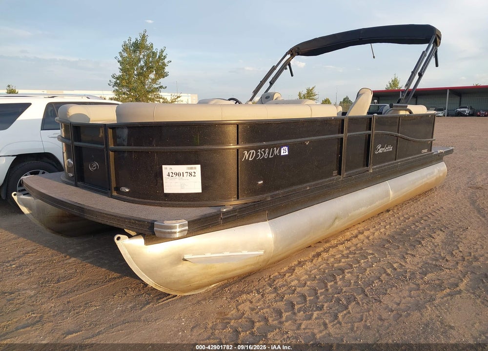 2020 BARLETTA PONTOON VIN: BDF02318J920