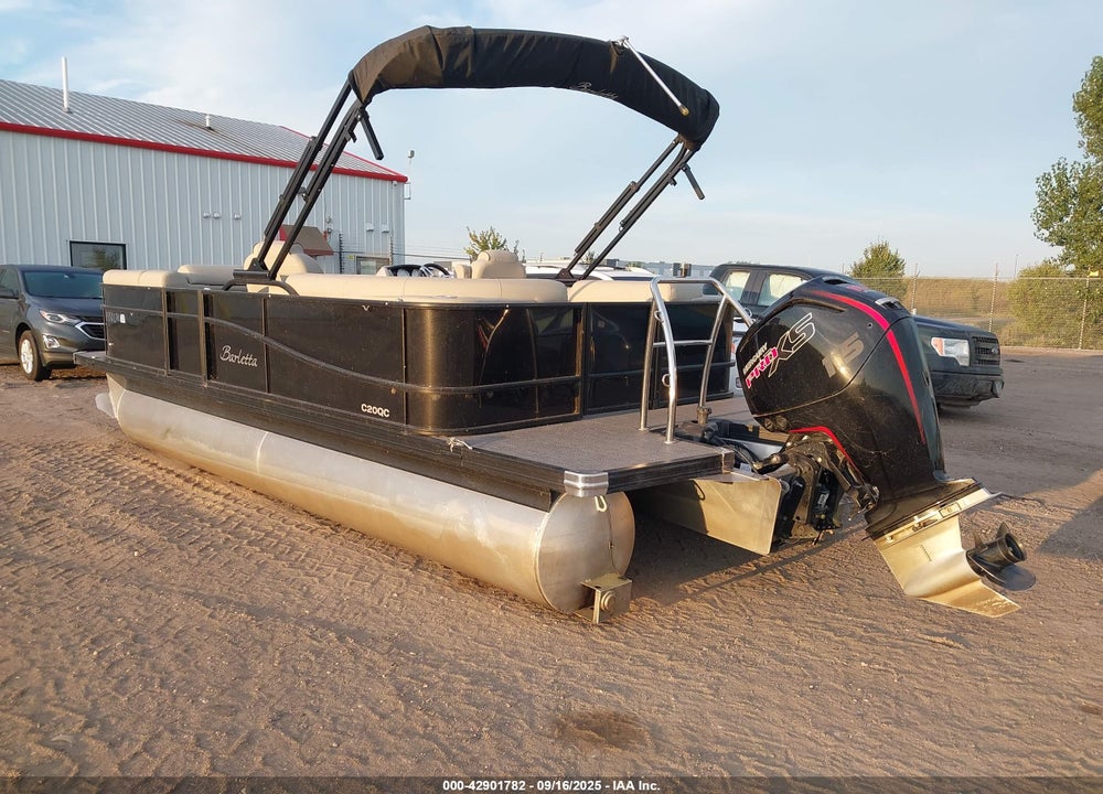 2020 BARLETTA PONTOON VIN: BDF02318J920