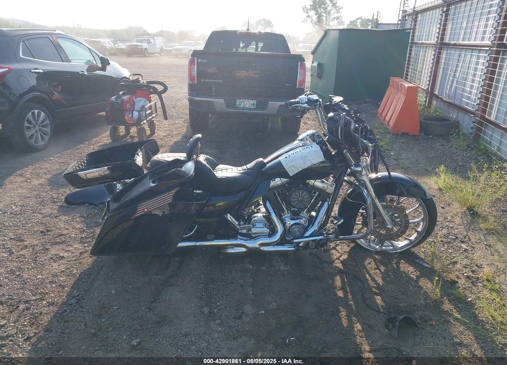 2011 HARLEY-DAVIDSON FLHX VIN: 1HD1KB411BB603655