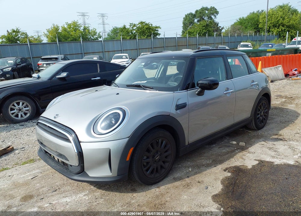 2024 MINI COOPER VIN: WMW33DK04R2U71091