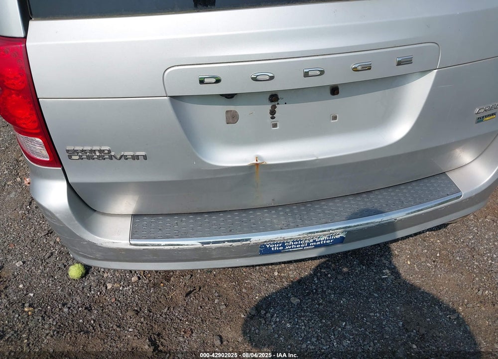 2011 DODGE GRAND CARAVAN CREW VIN: 2D4RN5DG0BR659849