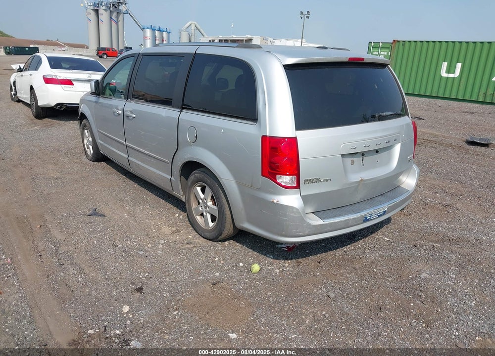 2011 DODGE GRAND CARAVAN CREW VIN: 2D4RN5DG0BR659849