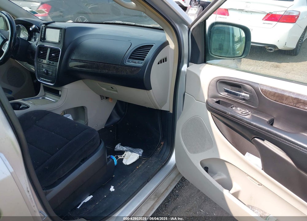 2011 DODGE GRAND CARAVAN CREW VIN: 2D4RN5DG0BR659849