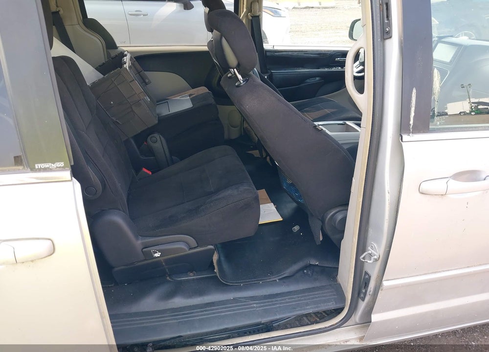 2011 DODGE GRAND CARAVAN CREW VIN: 2D4RN5DG0BR659849