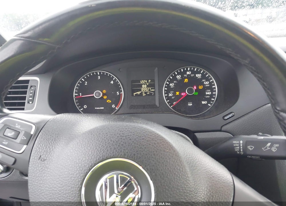 2014 VOLKSWAGEN JETTA VIN: 3VWLL7AJ7EM383358