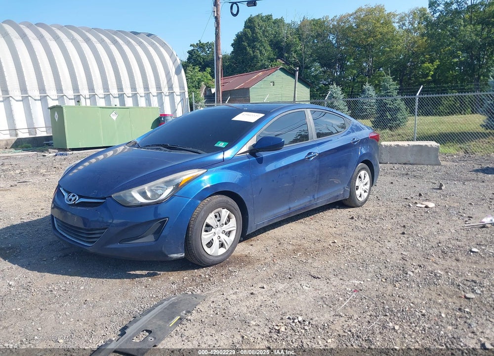 2016 HYUNDAI ELANTRA VIN: 5NPDH4AE7GH713891